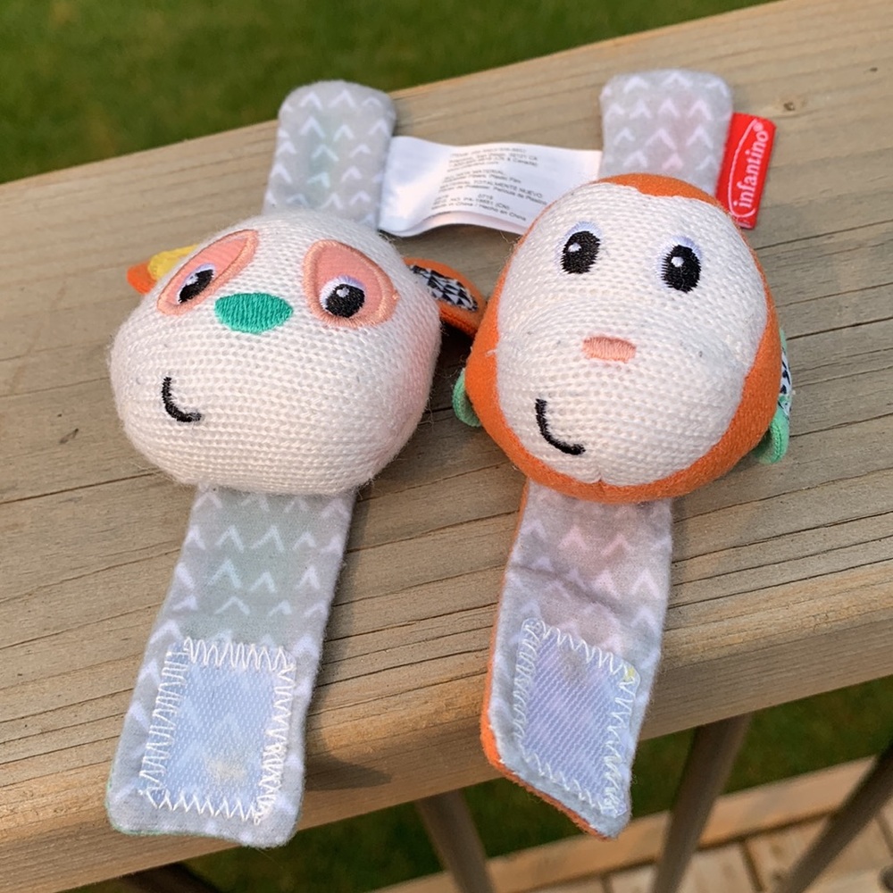 Infantino Wrist Rattles - Picture 4 of 7
